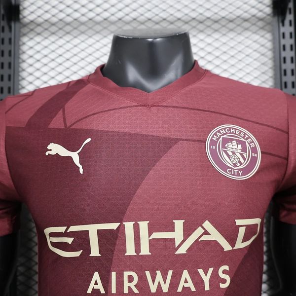 Deuxième joueur de Manchester City 2024-2025 à l'extérieur