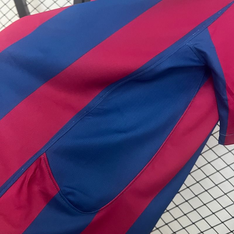 Maillot rétro domicile du FC Barcelone 2005-2006