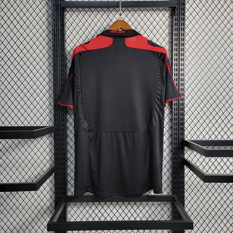 Ancien maillot extérieur de l'AC Milan 2007-2008 Image secondaire du produit