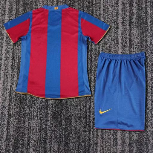 Retro Kids FC Barcelona 2007-2008 home Secondary image