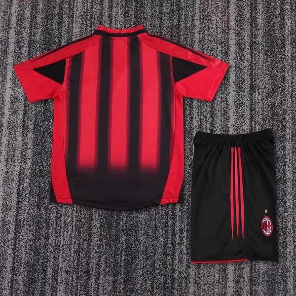 Enfants Rétro AC Milan Domicile 2004-2005 Image secondaire du produit
