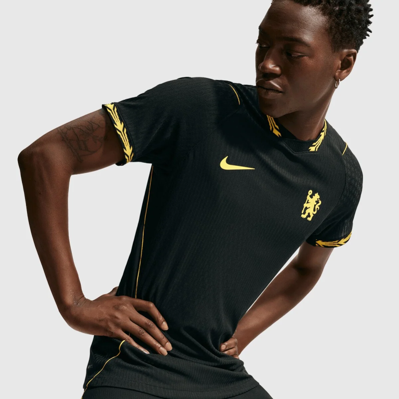 Chelsea FC 2026-2027 away player