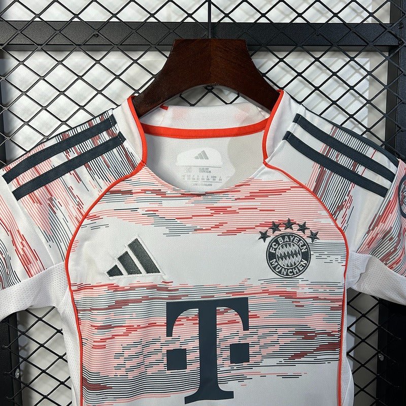 Kids Bayern M¨¹nchen 2025 - 2026 Away - WCFOOTBALLSUIT