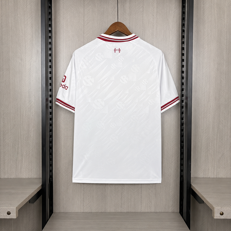 Liverpool FC 2026-2027 Away Fan