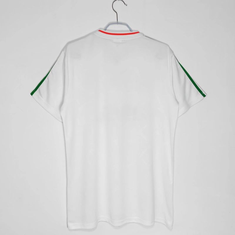 Retro Ireland 1990-1992 away Secondary image
