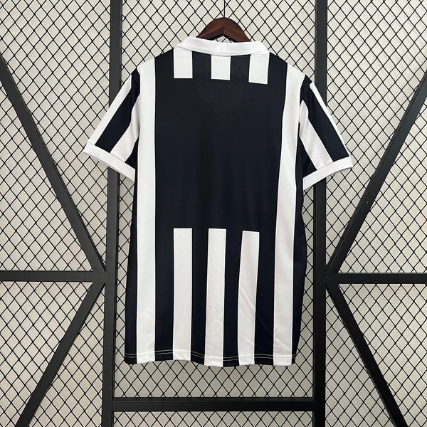 Retro Juventus 1984-1985 home Secondary image