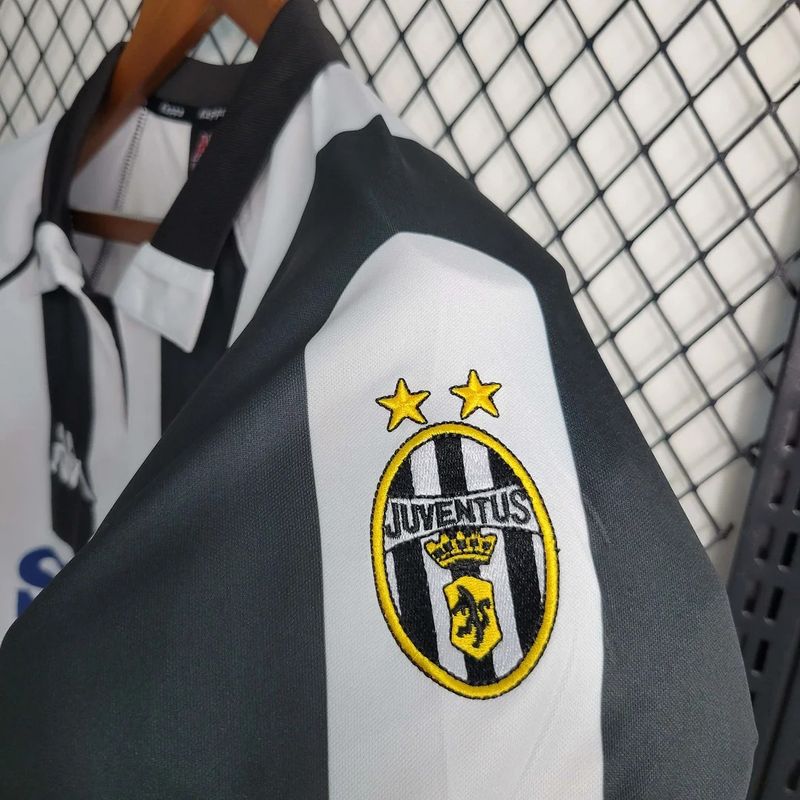 Retro Juventus 1997 - 1998 home - WCFOOTBALLSUIT