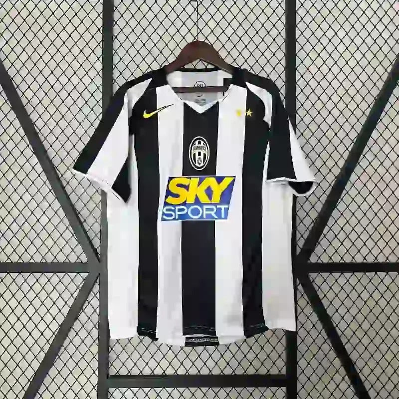 Retro Juventus 2004 - 2005 home - WCFOOTBALLSUIT