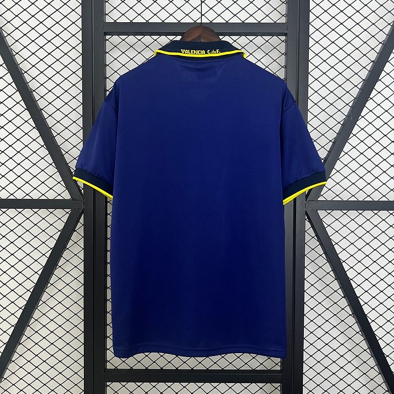 Retro Valencia CF 1996-1997 away Secondary image